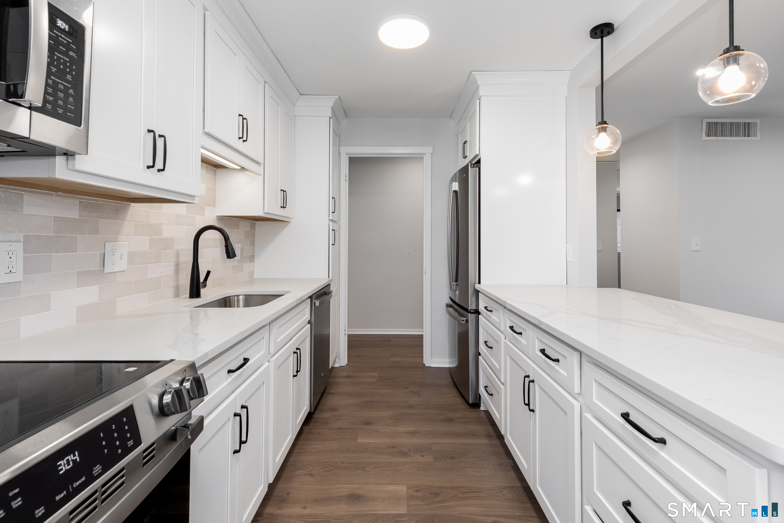 23 Heritage Village Southbury CT 06488