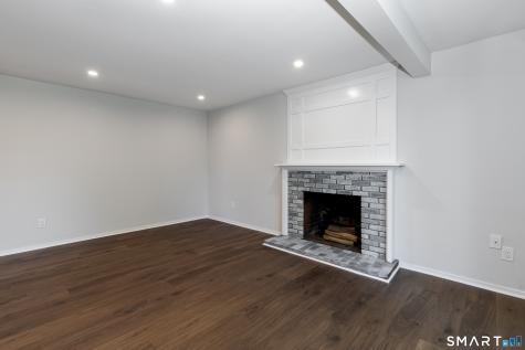 23 Heritage Village Southbury CT 06488