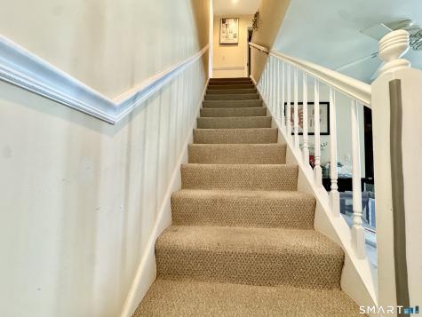 18 Harbour Close New Haven CT 06519