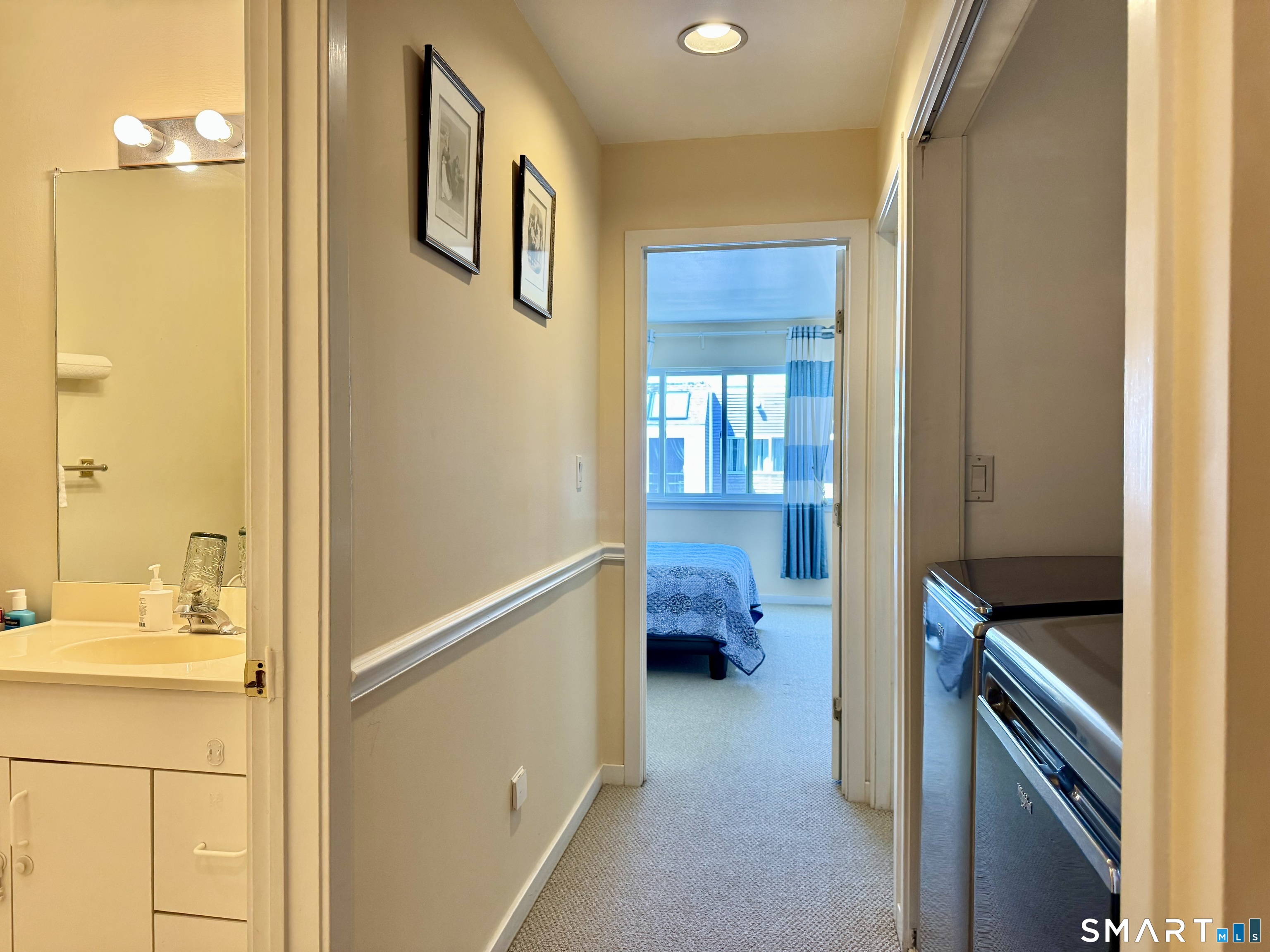 18 Harbour Close New Haven CT 06519
