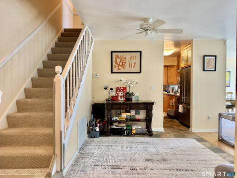 18 Harbour Close New Haven CT 06519