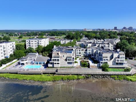 18 Harbour Close New Haven CT 06519