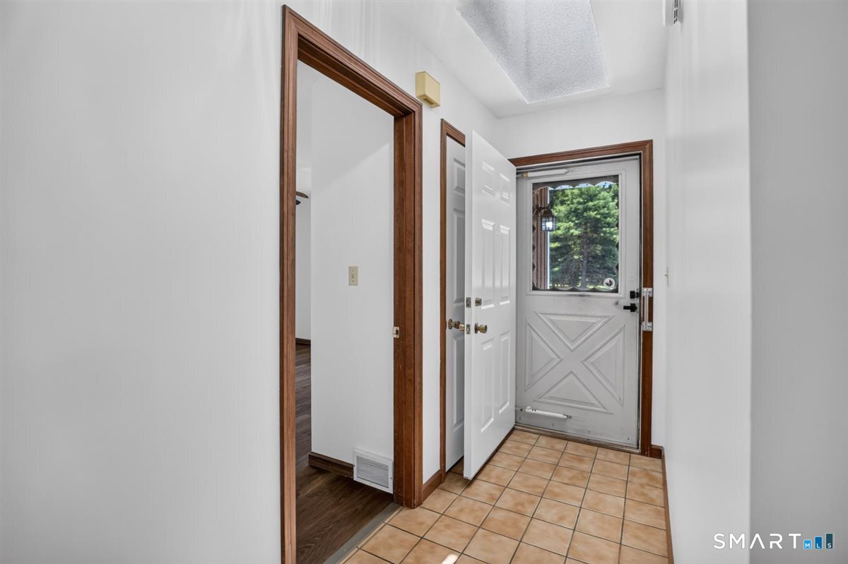 10 Daniel Drive East Windsor CT 06088