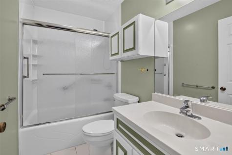 10 Daniel Drive East Windsor CT 06088