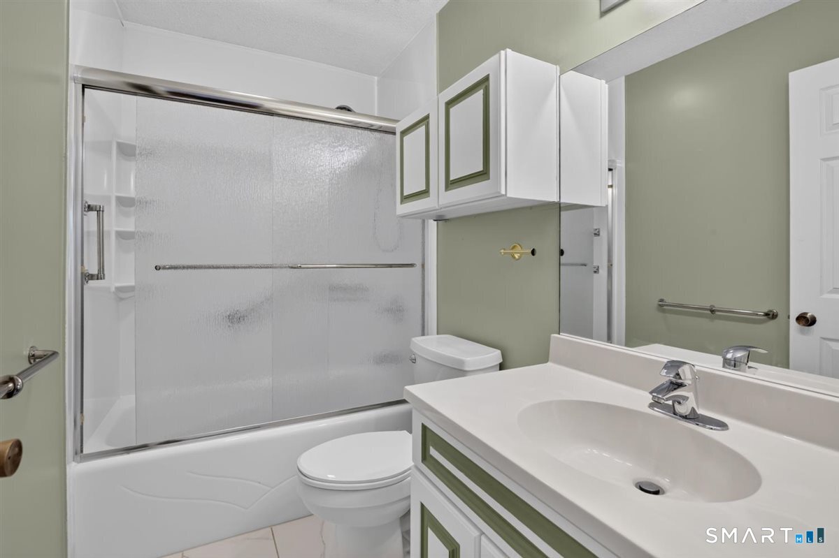 10 Daniel Drive East Windsor CT 06088
