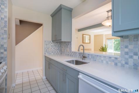 37 Reed Court Bloomfield CT 06002