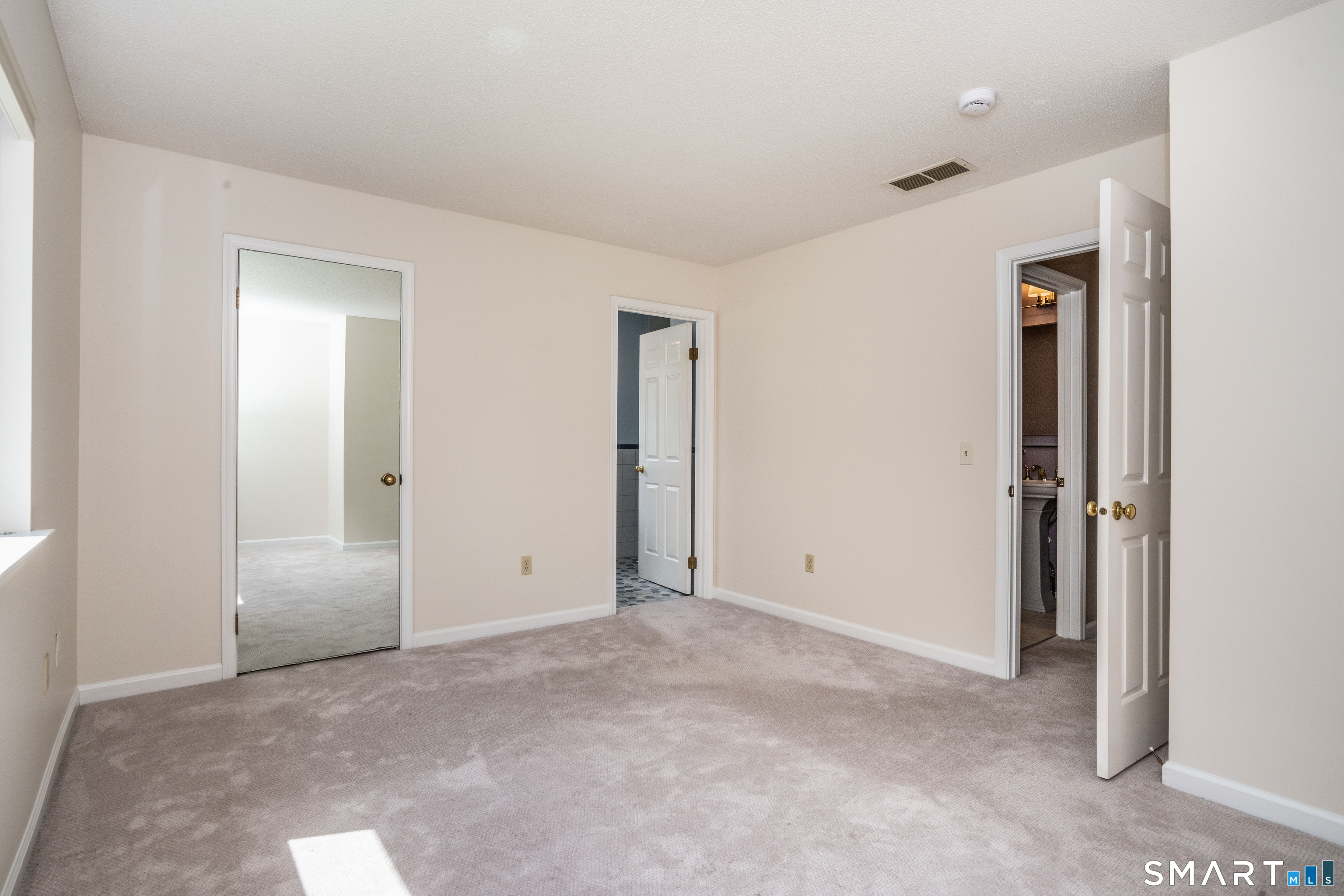 37 Reed Court Bloomfield CT 06002