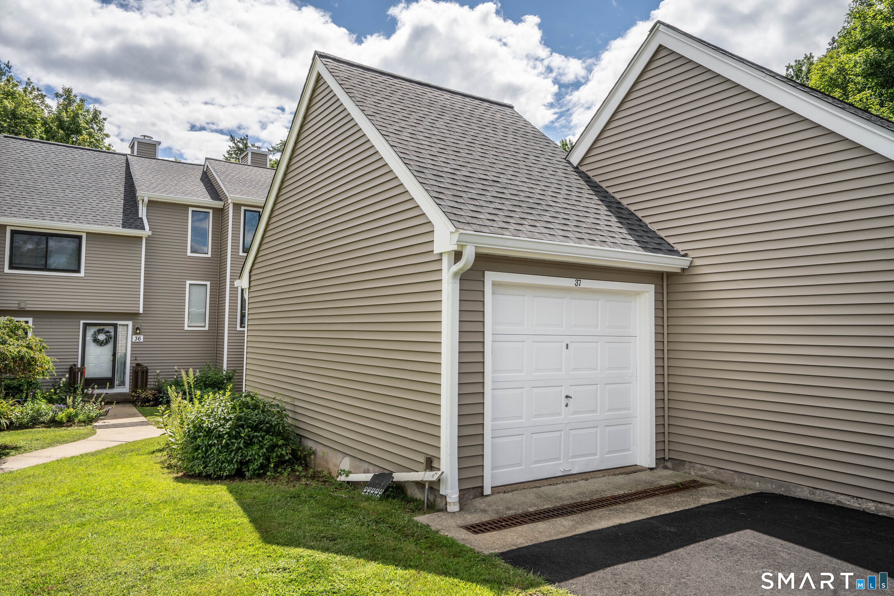 37 Reed Court Bloomfield CT 06002