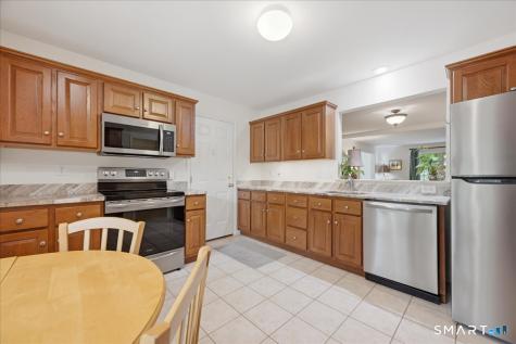 1 Mulberry Lane East Lyme CT 06357
