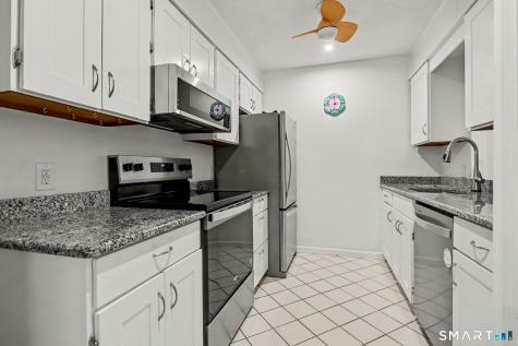 40 California Street Stratford CT 06615