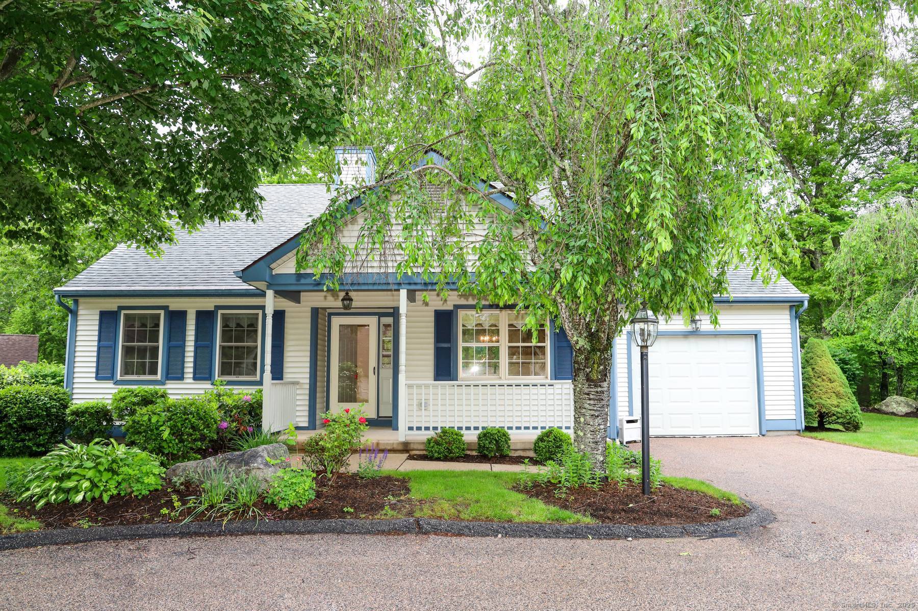 4 Amberly Lane East Lyme CT 06357