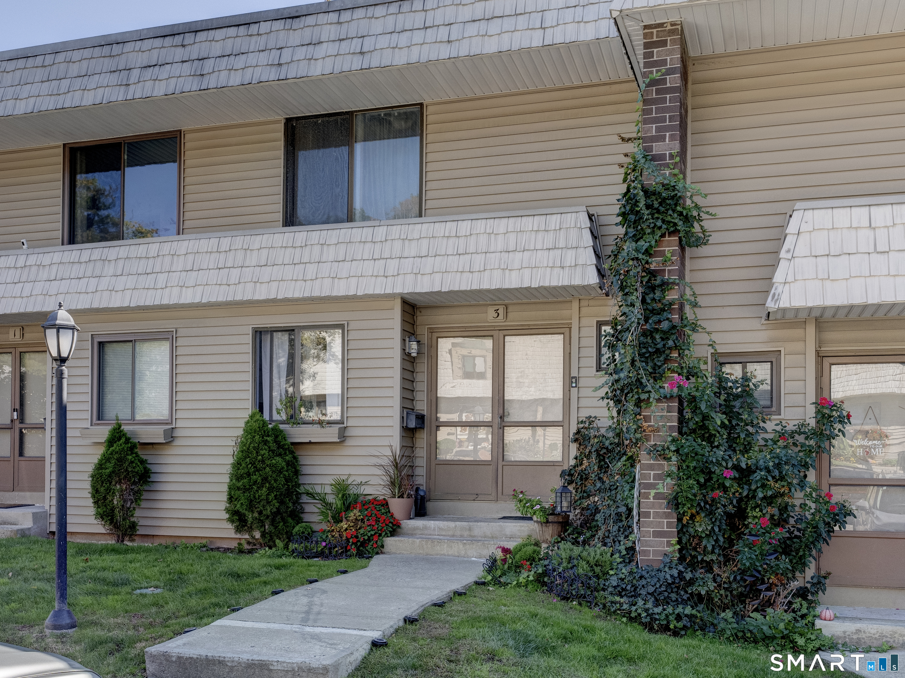 Cromwell CT, 3 Redwood Court, Unit 3