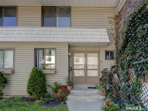 3 Redwood Court Cromwell CT 06416
