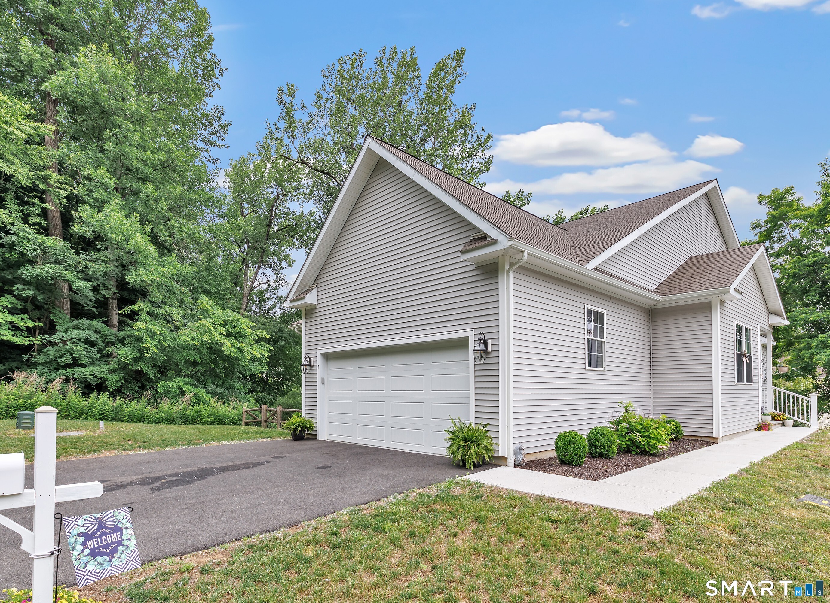 7 Oakview Lane Bethel CT 06801
