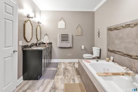 7 Oakview Lane Bethel CT 06801