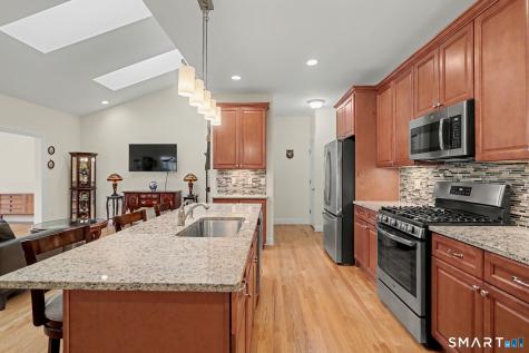 223 Meadow Brook Road Oxford CT 06478
