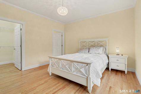 223 Meadow Brook Road Oxford CT 06478