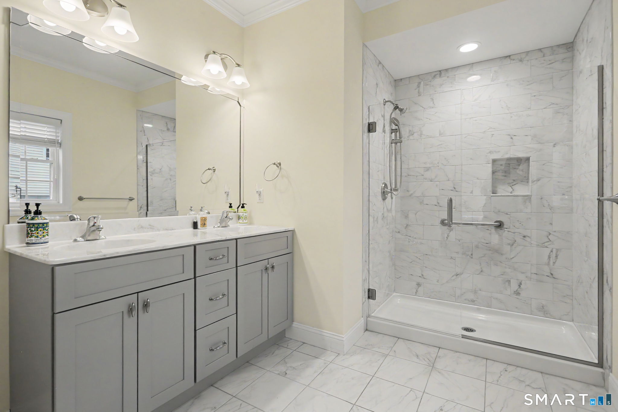 223 Meadow Brook Road Oxford CT 06478