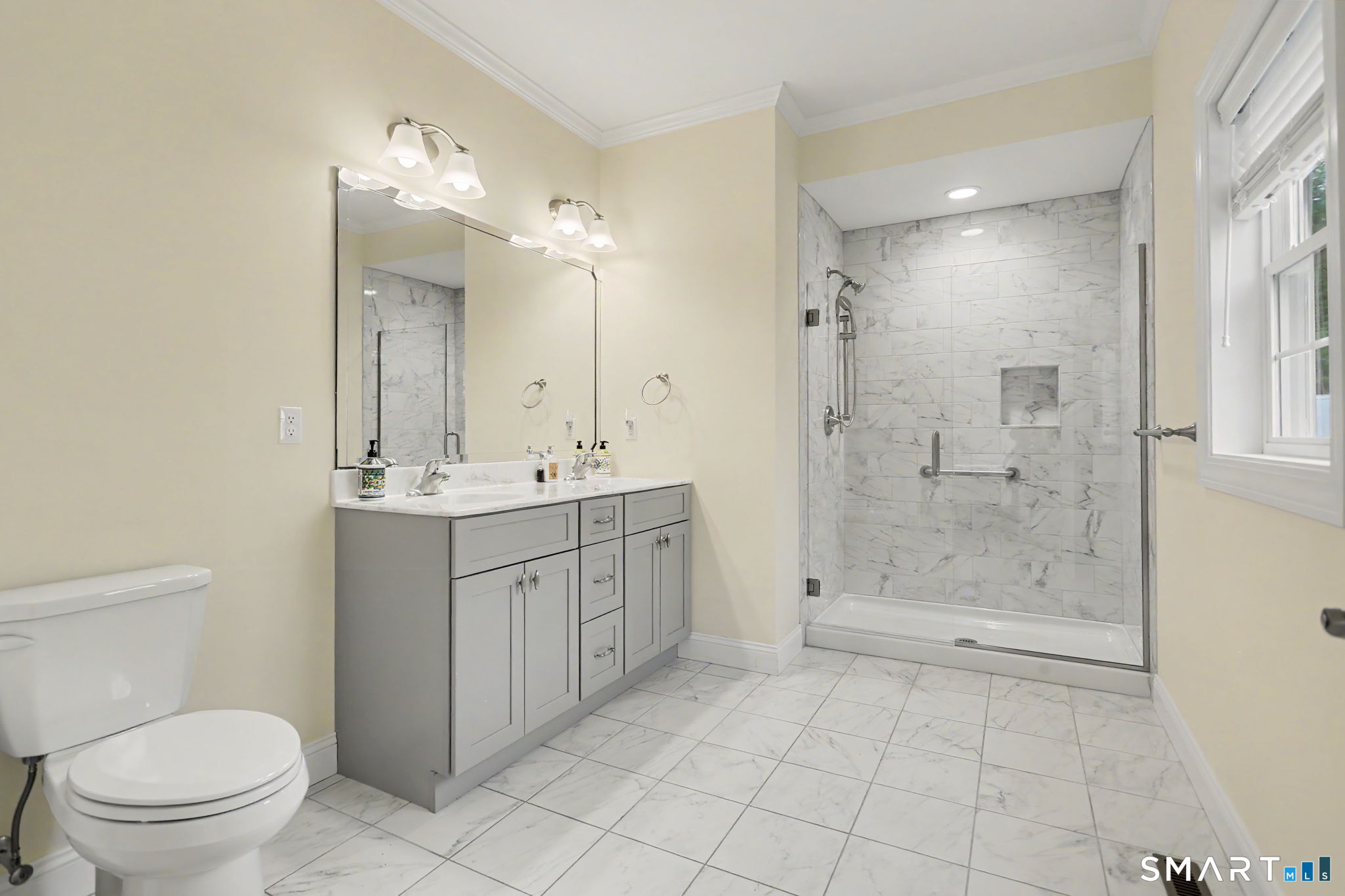 223 Meadow Brook Road Oxford CT 06478