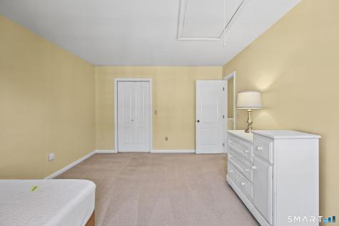 7 Dean Street Danbury CT 06810