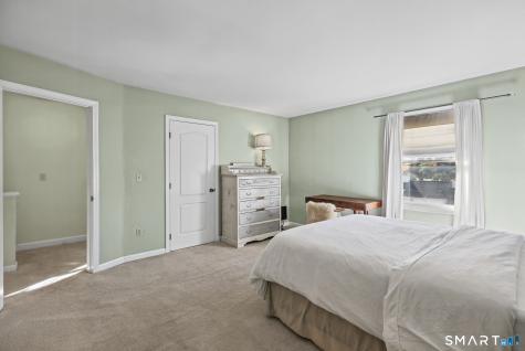 7 Dean Street Danbury CT 06810