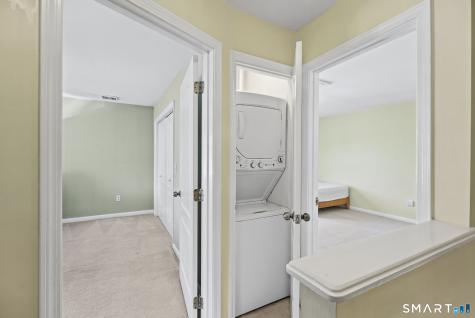 7 Dean Street Danbury CT 06810
