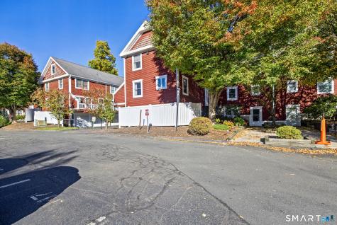 7 Dean Street Danbury CT 06810
