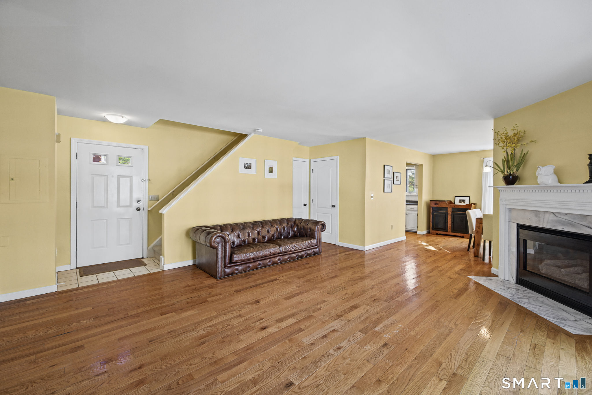 7 Dean Street Danbury CT 06810