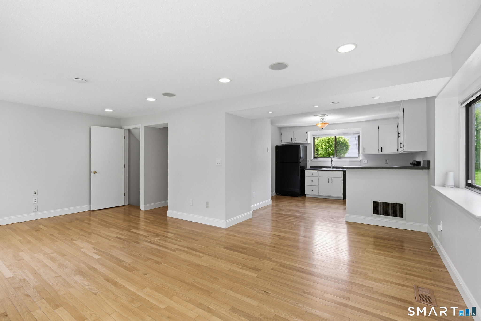19 Mallard Circle Simsbury CT 06081