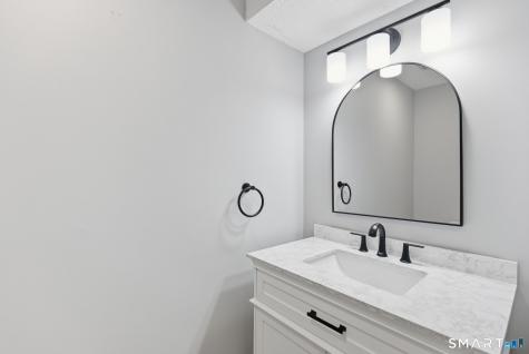 19 Mallard Circle Simsbury CT 06081