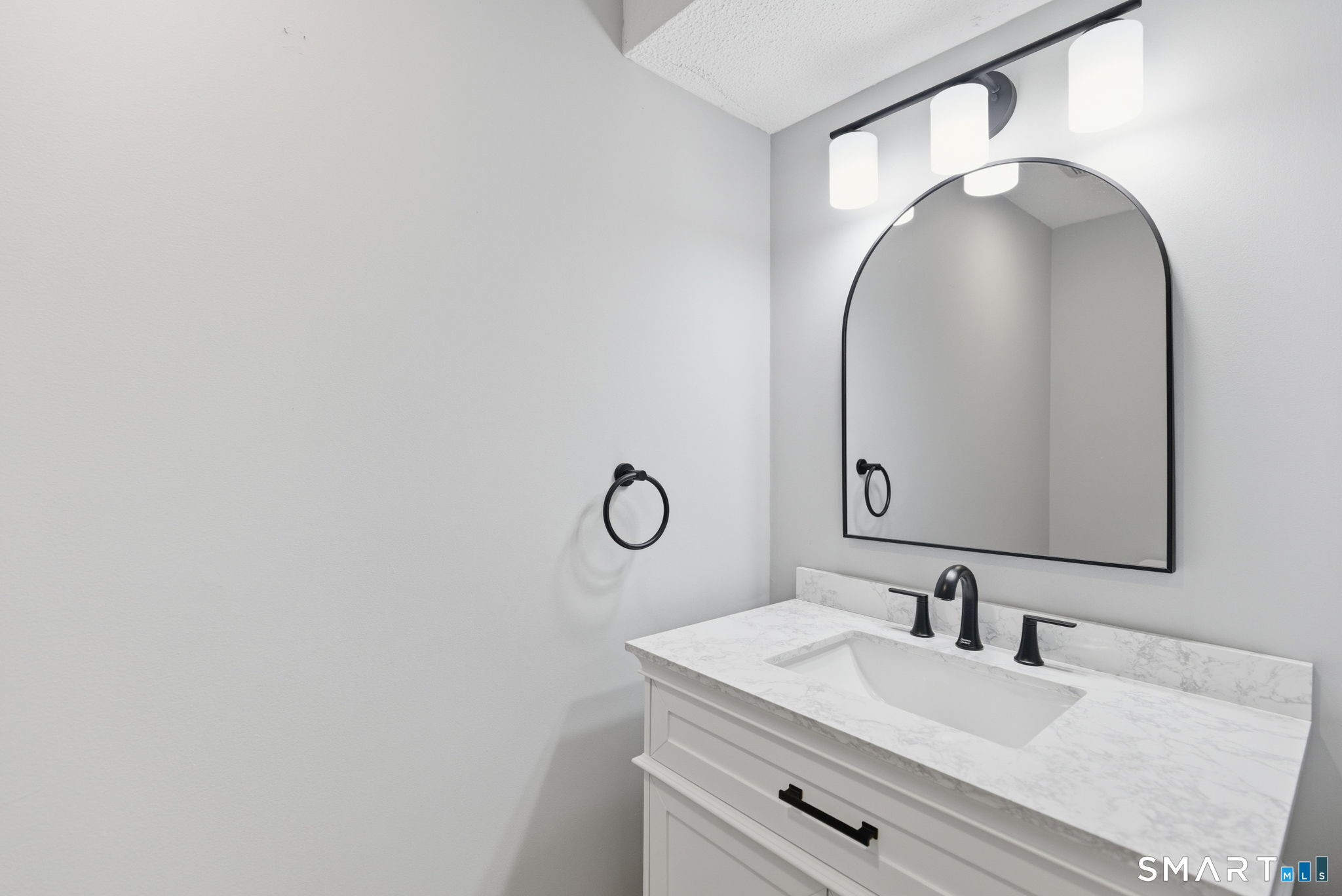 19 Mallard Circle Simsbury CT 06081