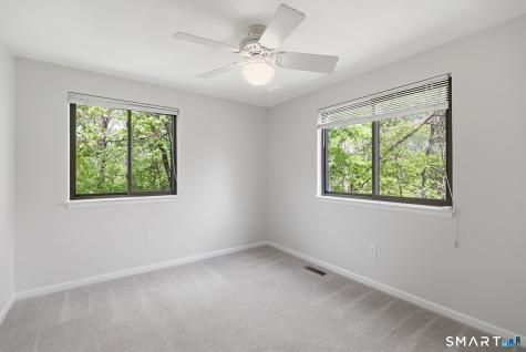 19 Mallard Circle Simsbury CT 06081