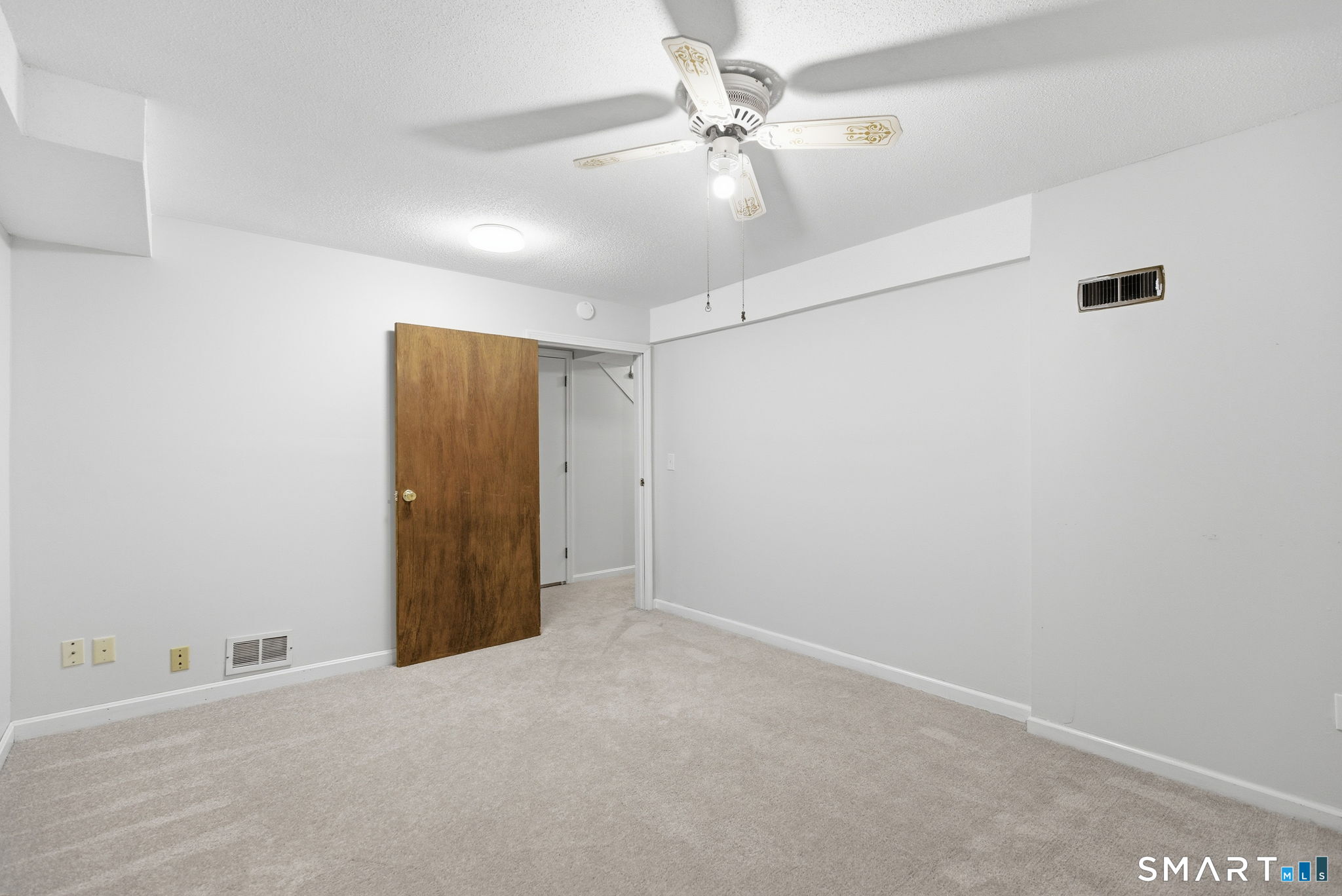 19 Mallard Circle Simsbury CT 06081
