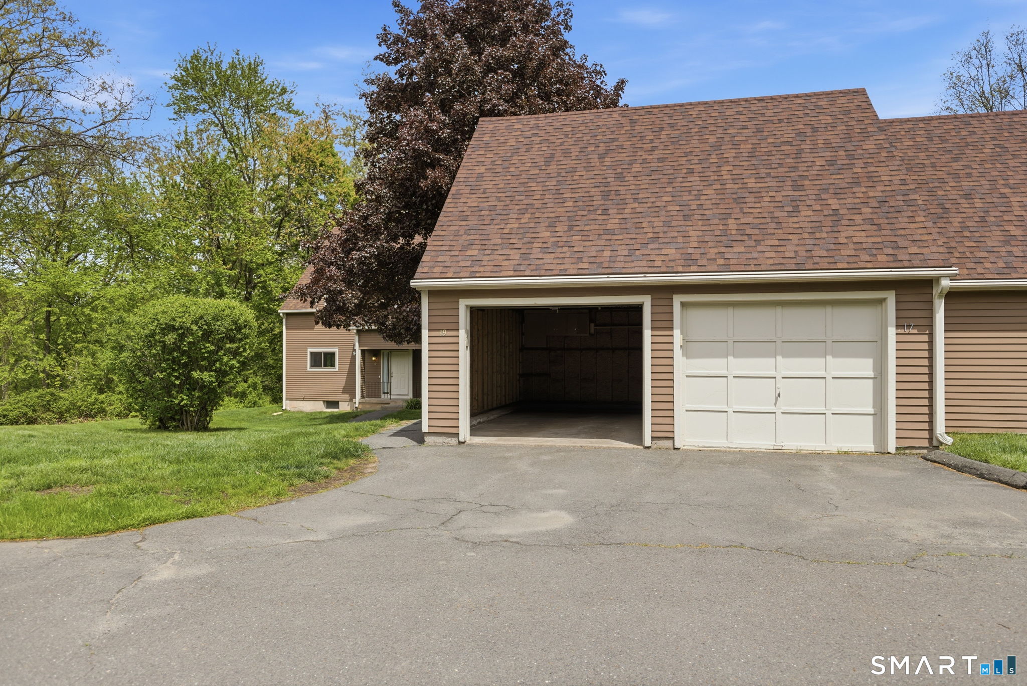 19 Mallard Circle Simsbury CT 06081