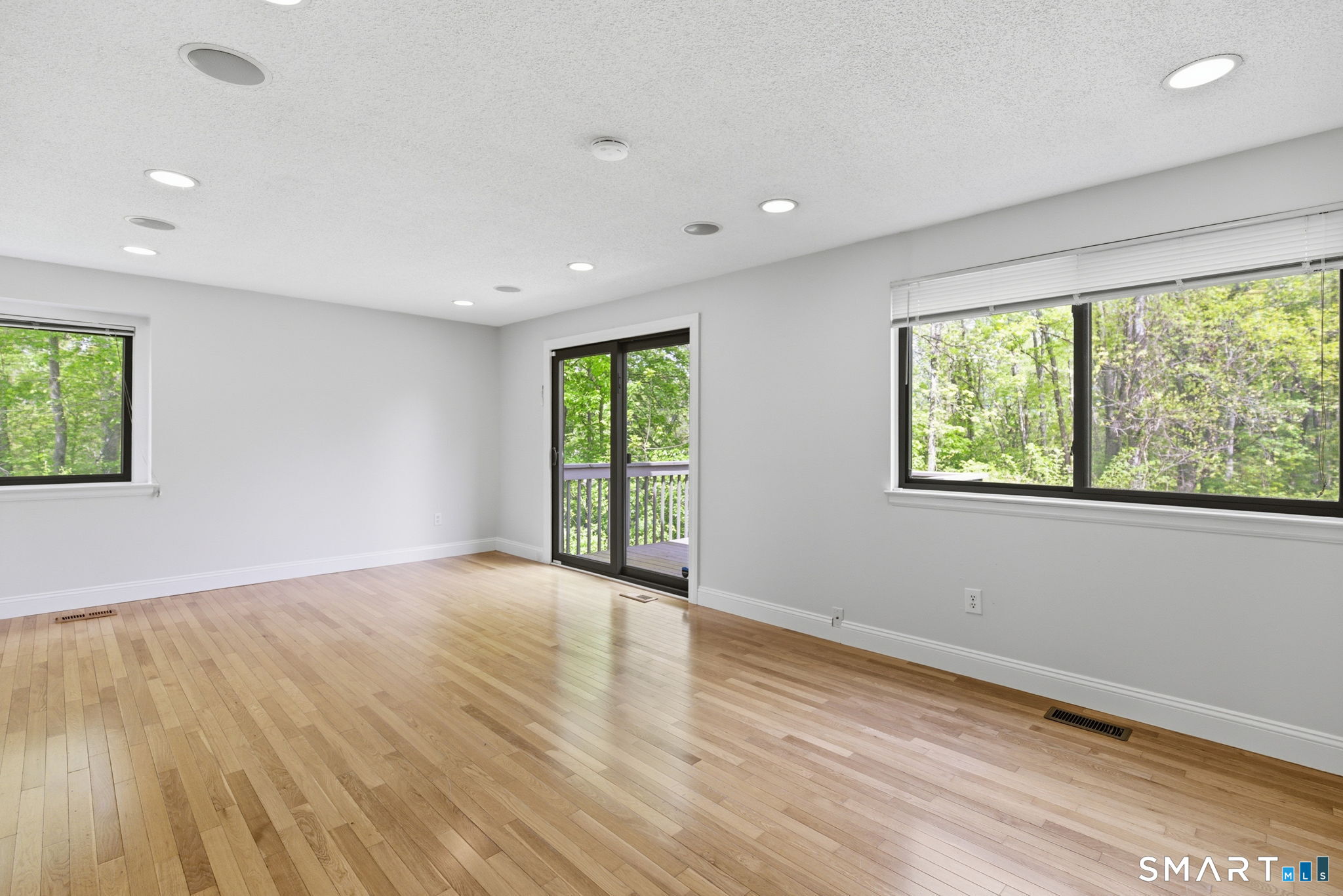 19 Mallard Circle Simsbury CT 06081