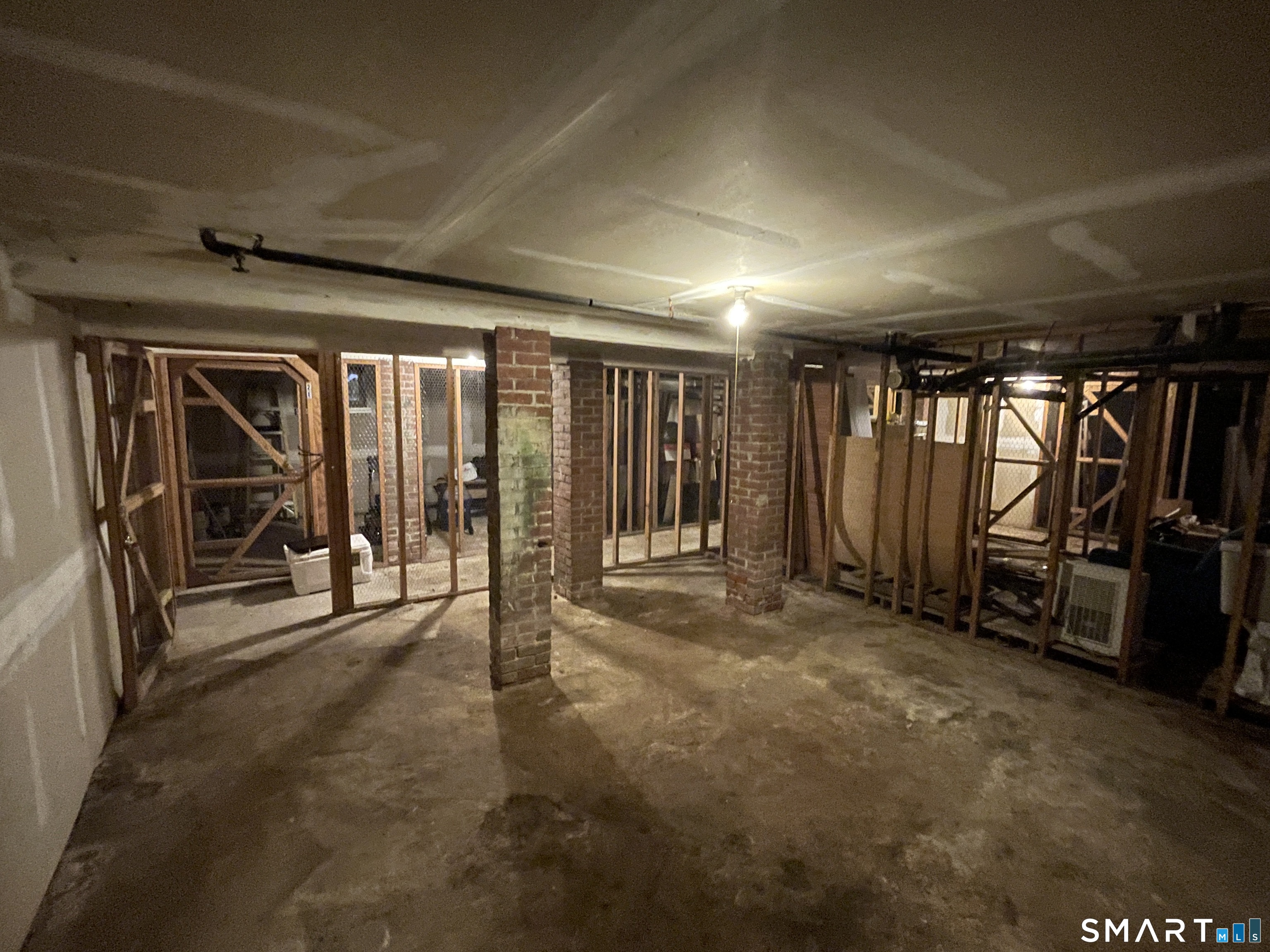 34 Essex Street Hartford CT 06114