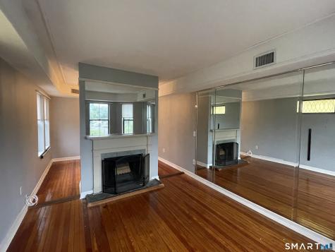 34 Essex Street Hartford CT 06114