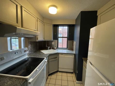 34 Essex Street Hartford CT 06114