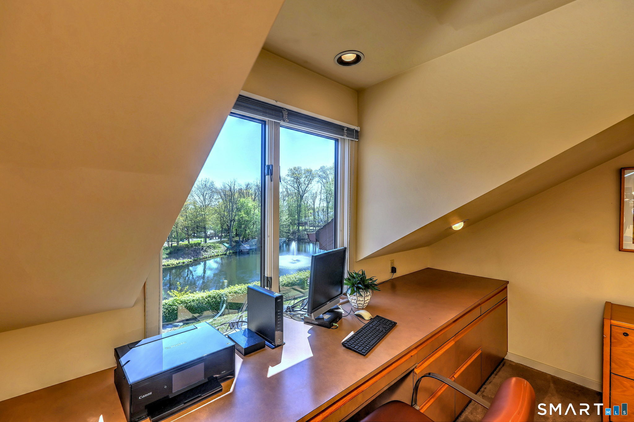 690 Forest Road West Haven CT 06516