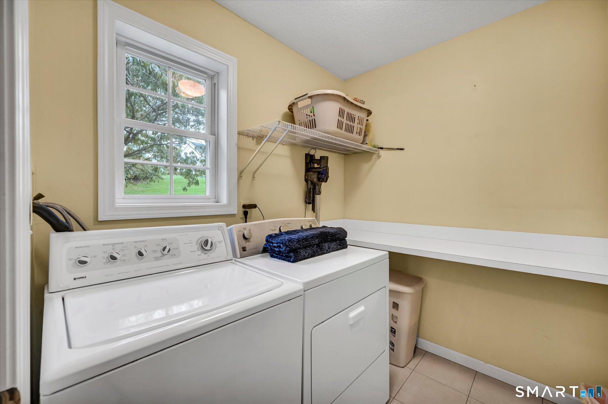 15 Farm Brook Lane Vernon CT 06066