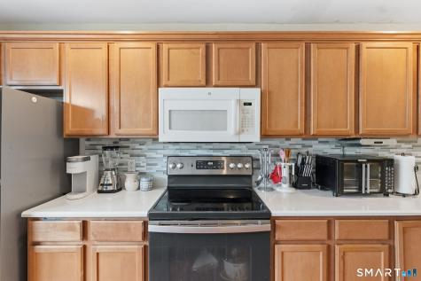 35 Harbor View Lane Norwich CT 06360