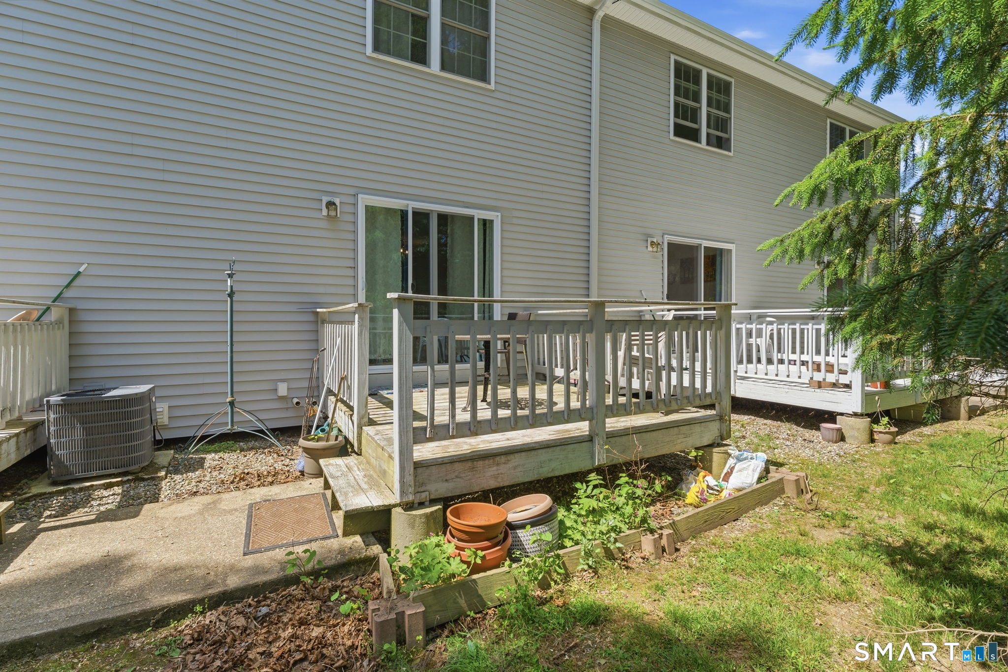 35 Harbor View Lane Norwich CT 06360