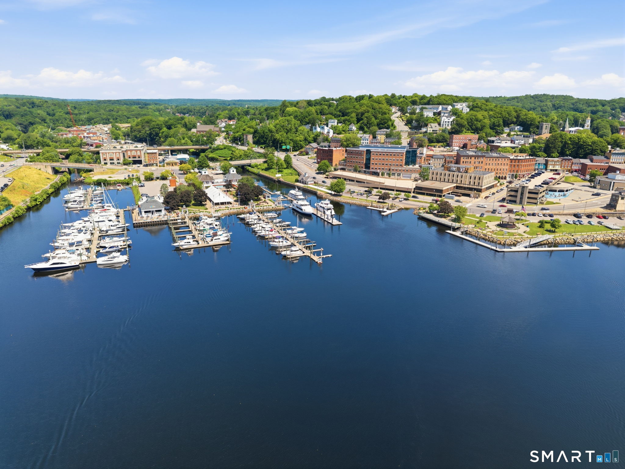 35 Harbor View Lane Norwich CT 06360