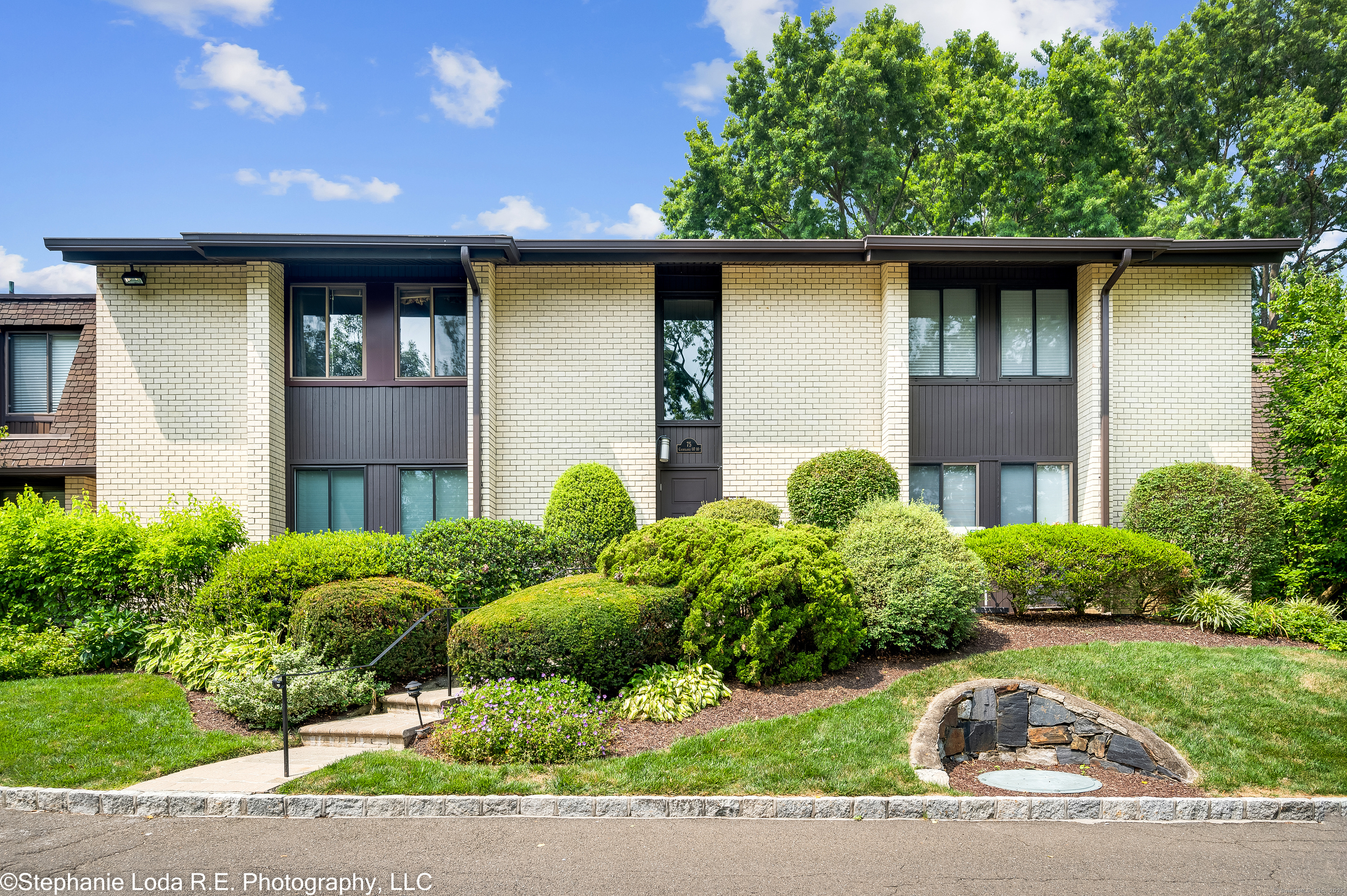 75 Courtland Avenue Stamford CT 06902