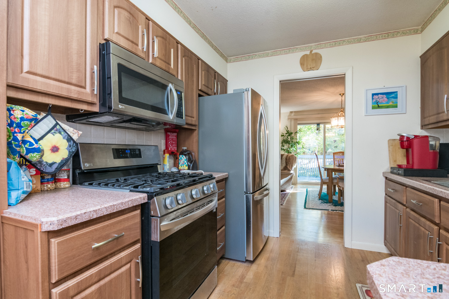 33 The Meadows Enfield CT 06082