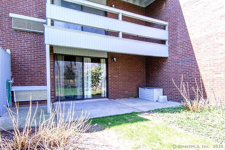 84 Wilton Crest Wilton CT 06897
