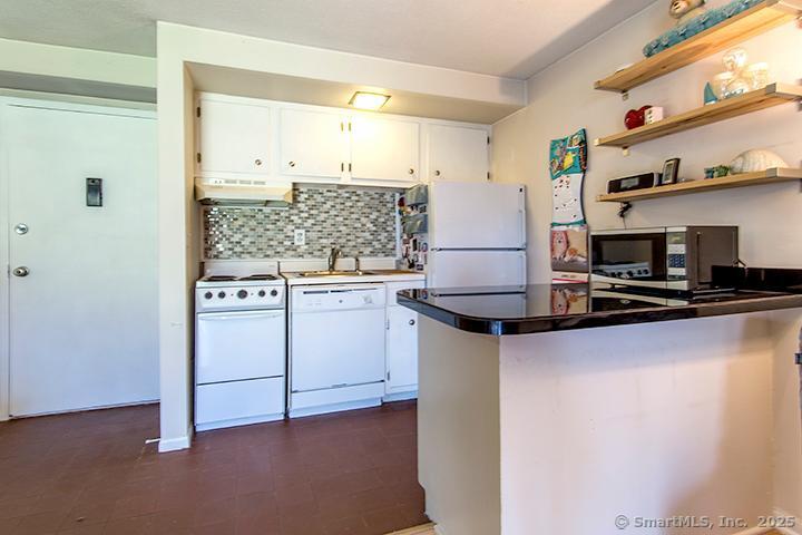 84 Wilton Crest Wilton CT 06897