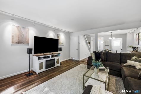 808 Timber Lane Canton CT 06019