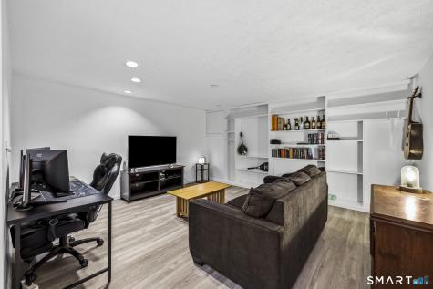 808 Timber Lane Canton CT 06019