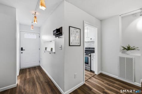 808 Timber Lane Canton CT 06019